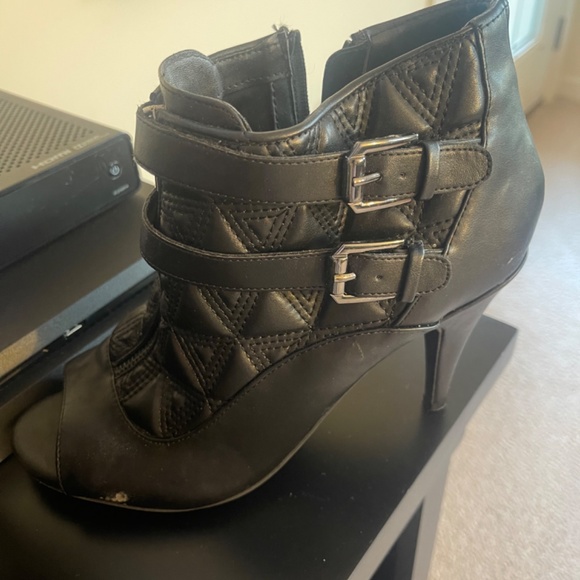 Booties - Picture 3 of 4